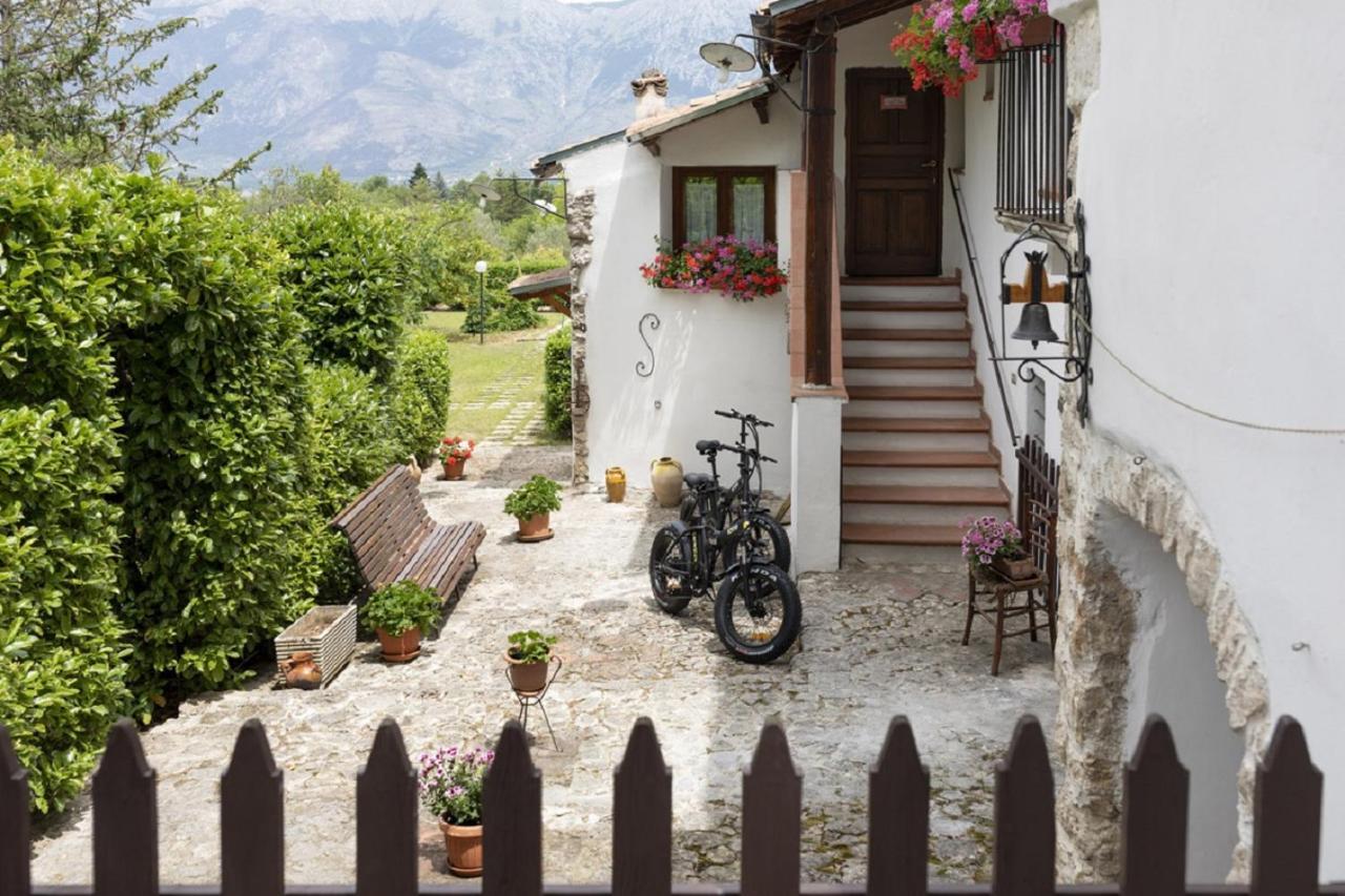 Il Ciavattone Bed And Bike Bed & Breakfast Сулмона Екстериор снимка