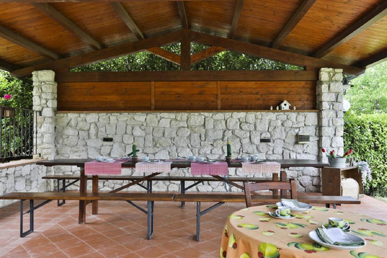 Il Ciavattone Bed And Bike Bed & Breakfast Сулмона Екстериор снимка