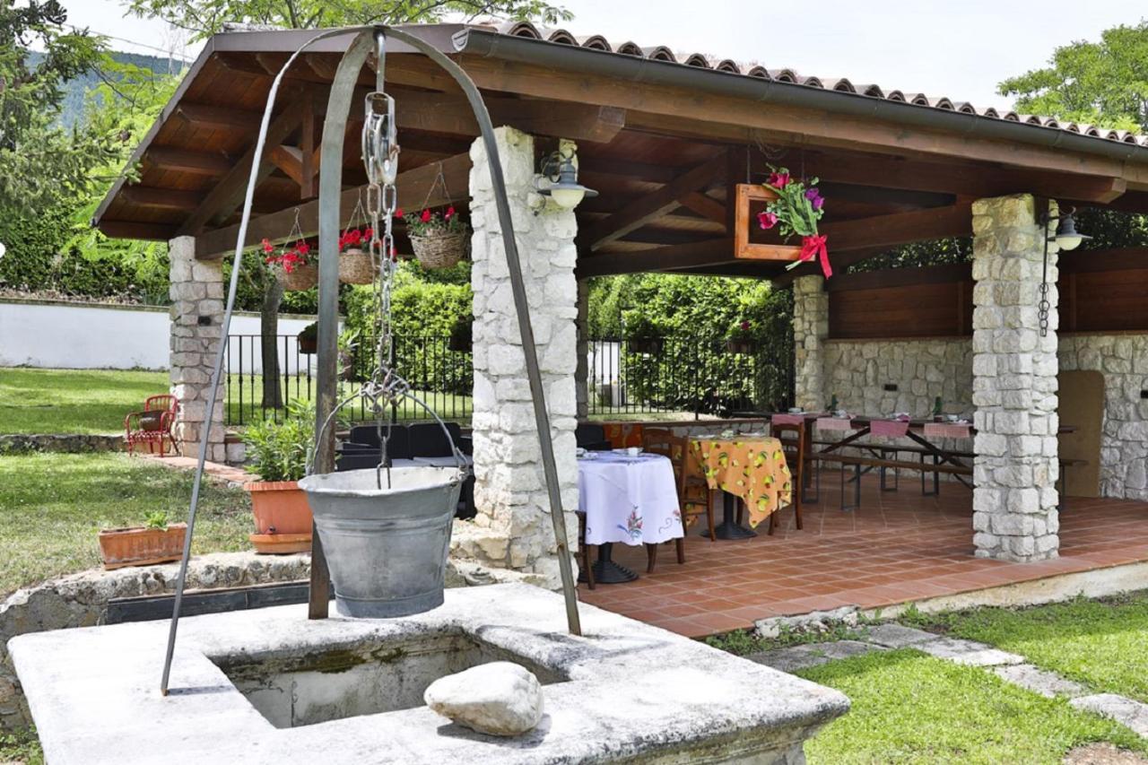 Il Ciavattone Bed And Bike Bed & Breakfast Сулмона Екстериор снимка