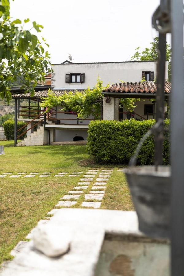 Il Ciavattone Bed And Bike Bed & Breakfast Сулмона Екстериор снимка