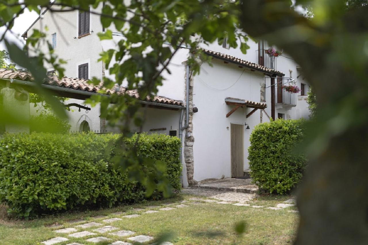 Il Ciavattone Bed And Bike Bed & Breakfast Сулмона Екстериор снимка
